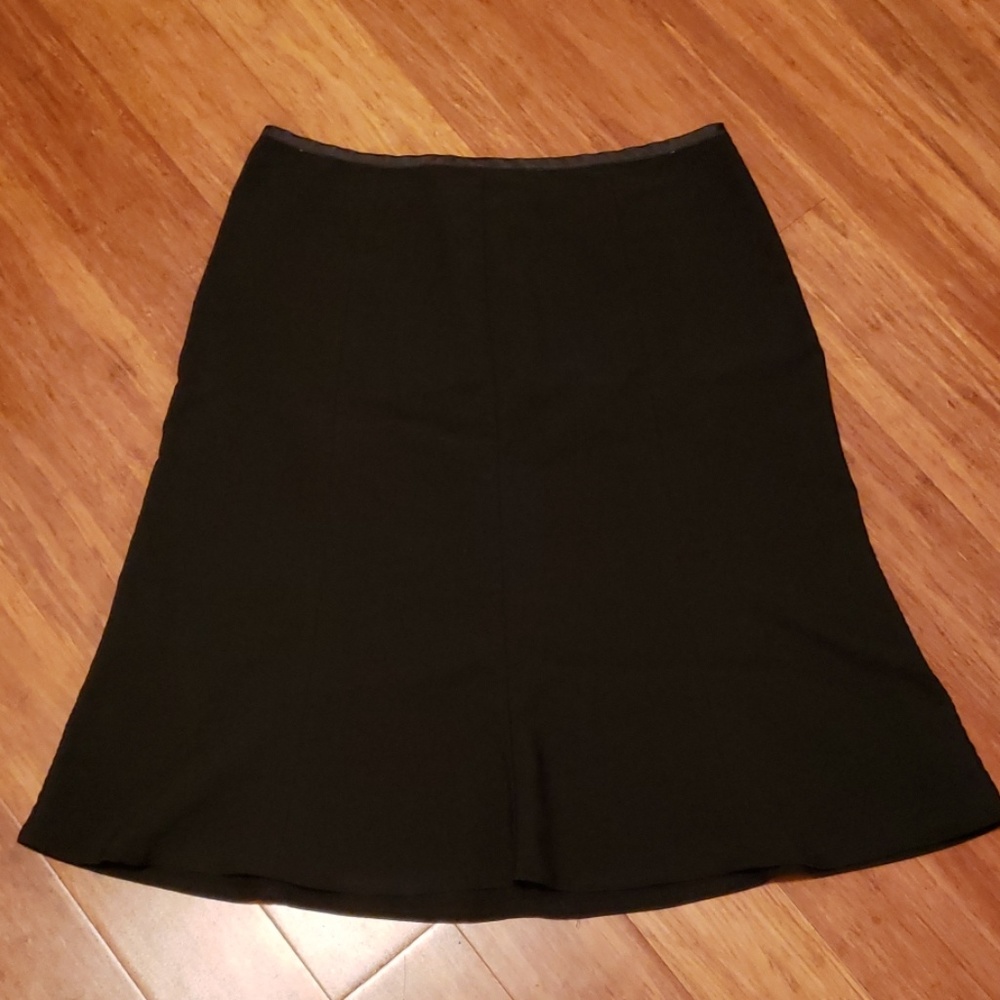 Black skirt